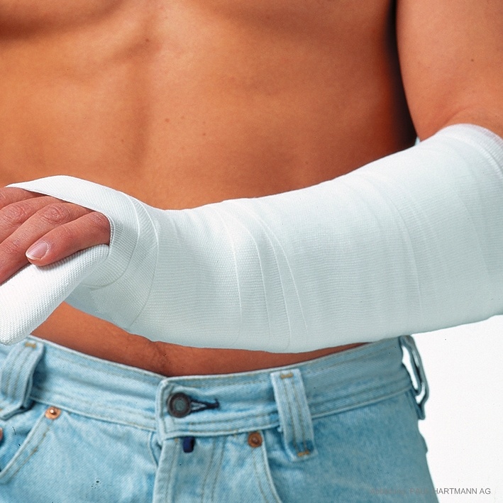 Peha-Lastotel Fixierbinden weiß 4 m x 6 cm, kompact verpackt (100Stck.)