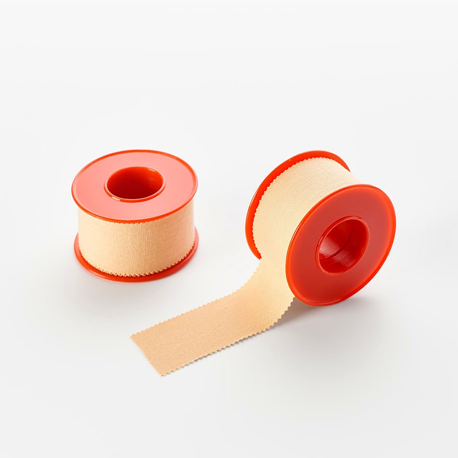 Miro-derm Heftpflaster beige 5 m x 2,50 cm (12 Rl.)